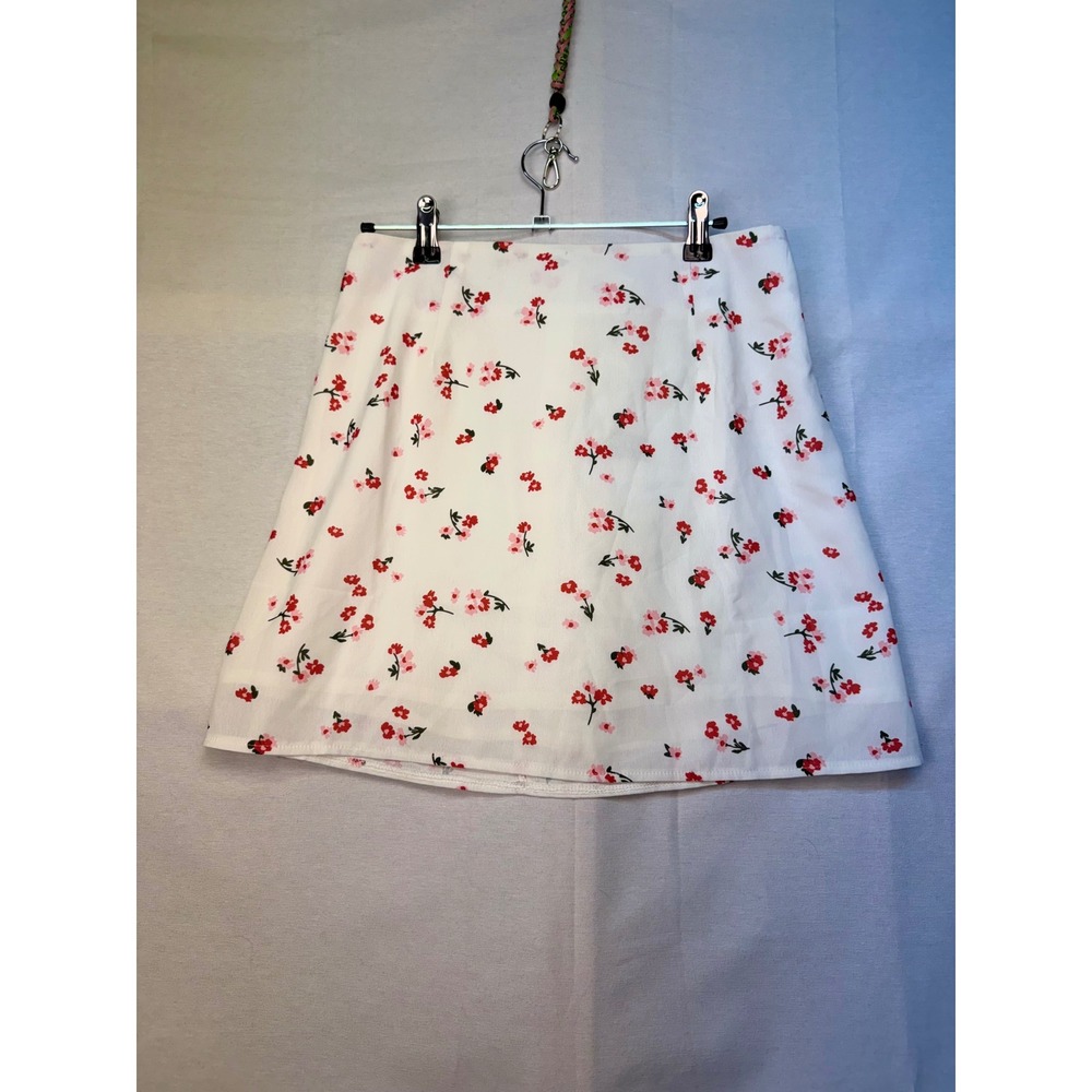 Princess Polly Selby Mini Skirt White Floral Red Pink Flower Print A-Line Size 6